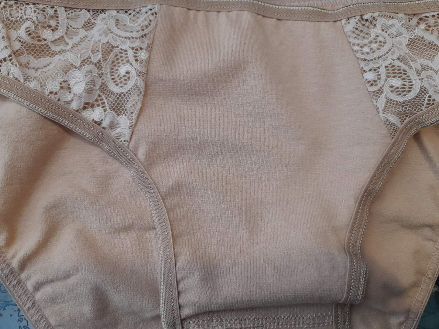 Κυλοτάκι 1/4 με Δαντέλα στα πλαϊνά βαμβάκι 95% Λύκρα 5% #099