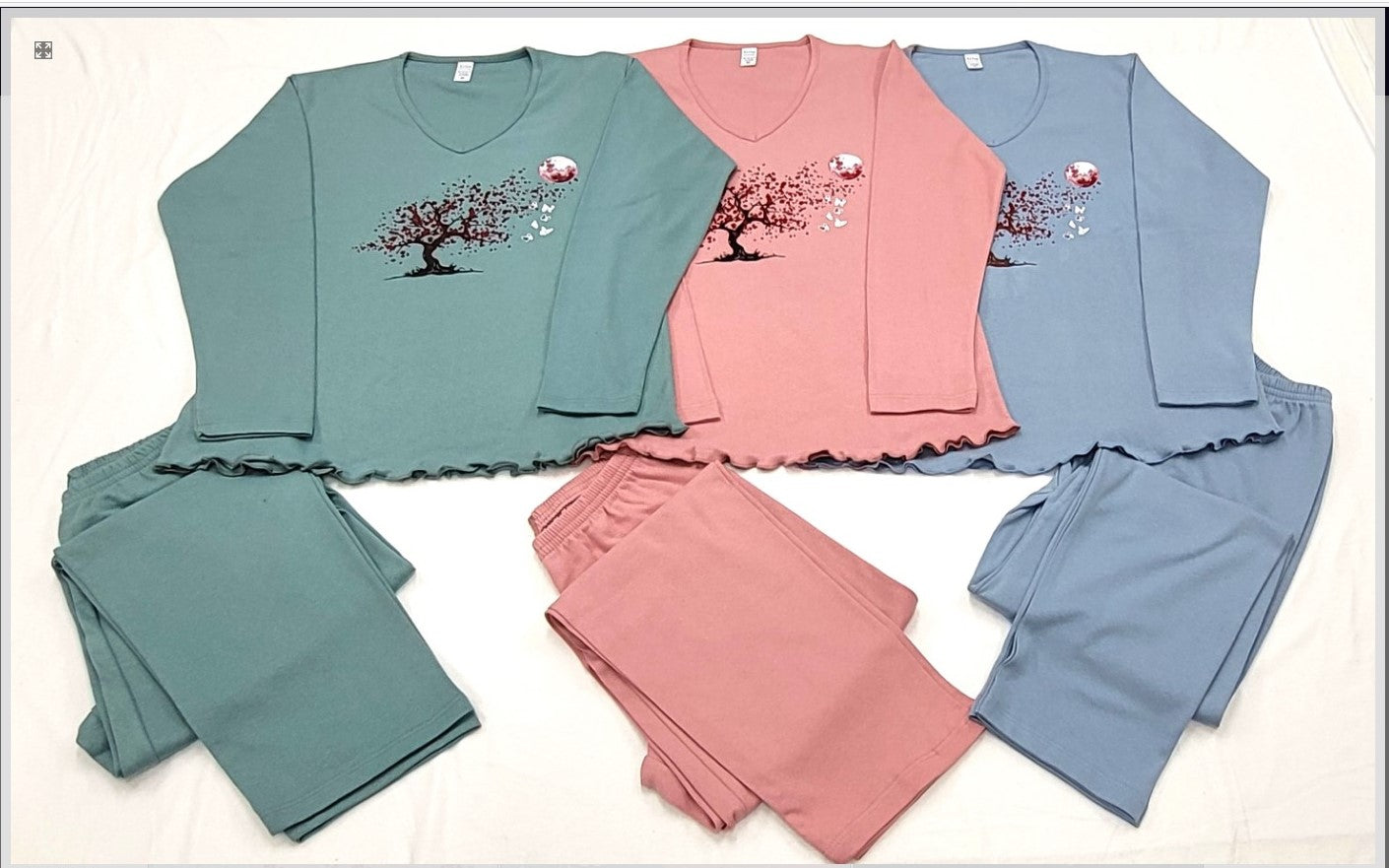 Γυναικεία 100% βαμβακερή πιτζάμα με ΒΕ V λαιμό #1130